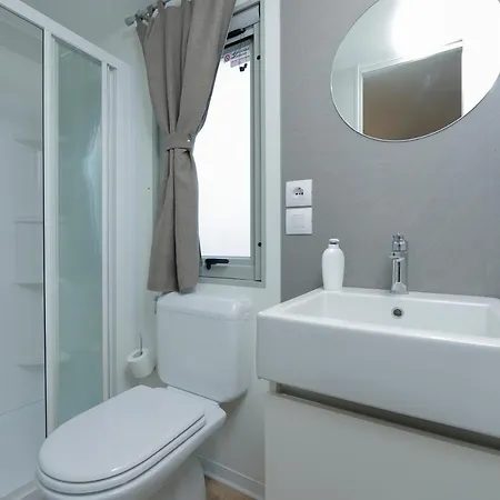 Hu Birkelt Village 4* ラロシェット