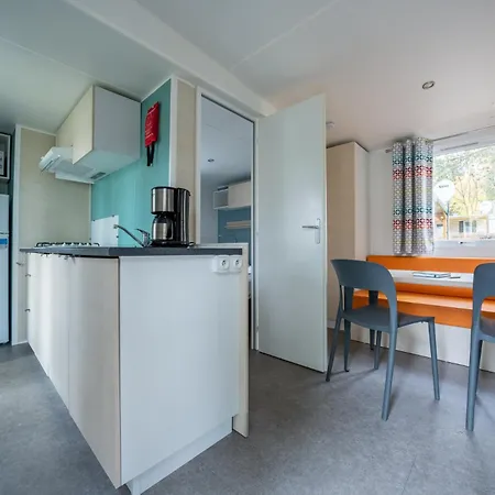 Hu Birkelt Village ラロシェット