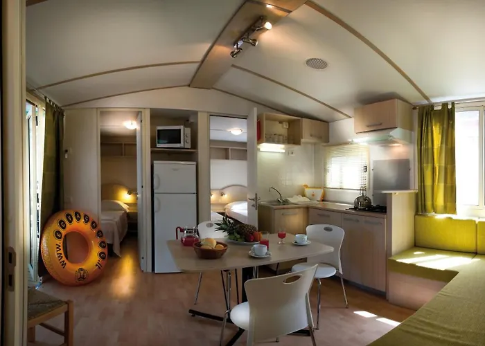 Hu Birkelt Village Camping 4*