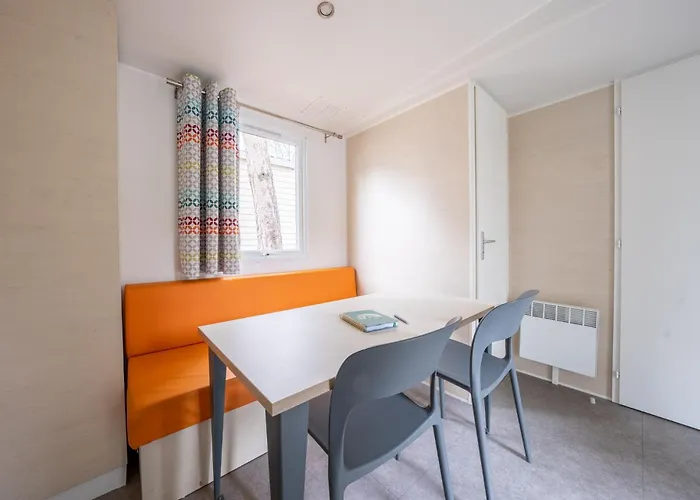 Hu Birkelt Village Camping 4*