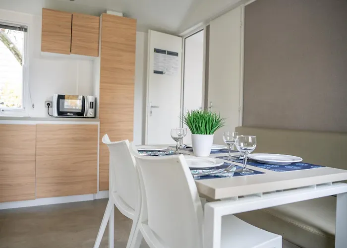 Hu Birkelt Village Camping 4*