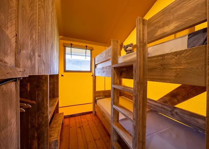 Hu Birkelt Village Camping 4*