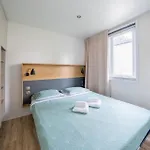 Hu Birkelt Village 4*