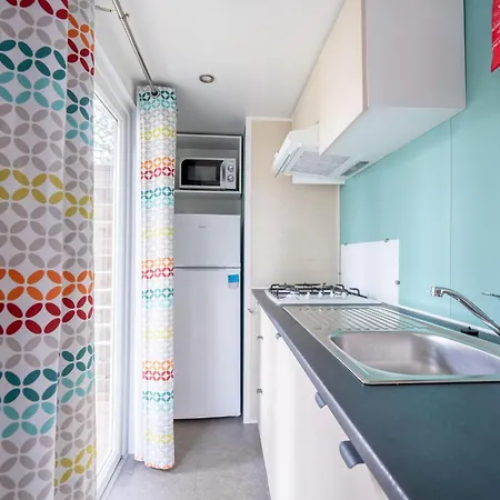 Hu Birkelt Village 4* 라로셰트