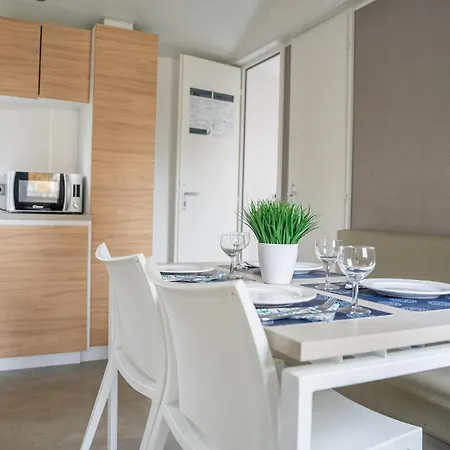 Hu Birkelt Village Camping 4*