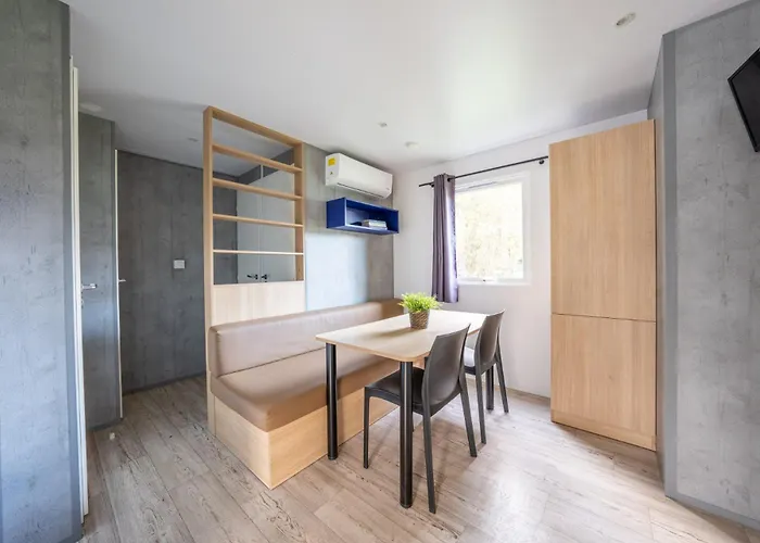 Hu Birkelt Village 4*