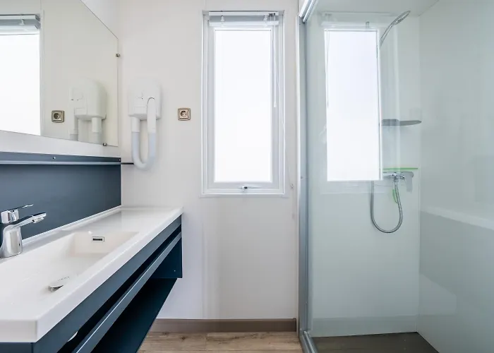 Hu Birkelt Village Fels