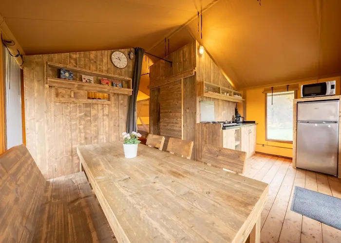 Hu Birkelt Village 4*